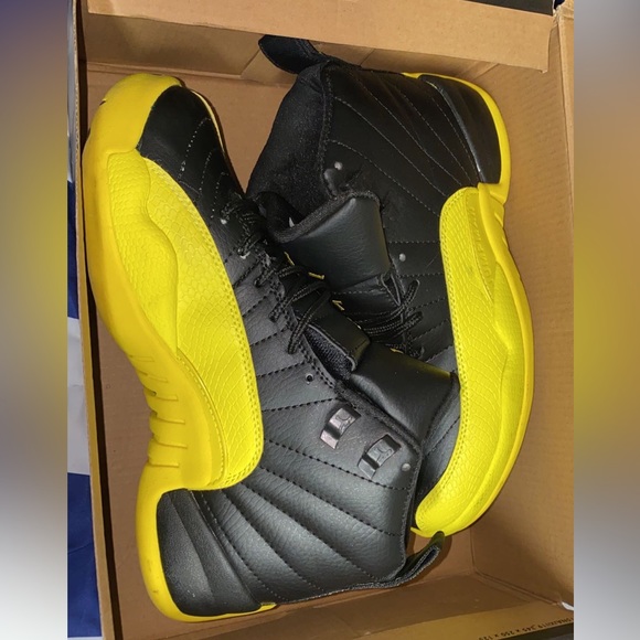 9/10 condition, they have only been worn 3 times - Picture 2 of 4